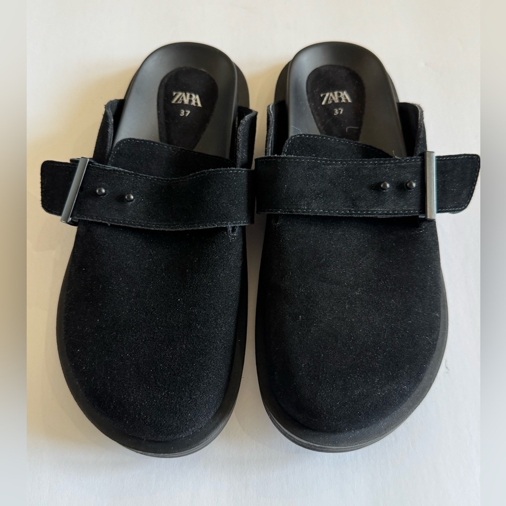 Zara Black Suede Leather Slip-on Clogs. Mules. Buckle. Women’s 37 - USA 6.5.NWOT